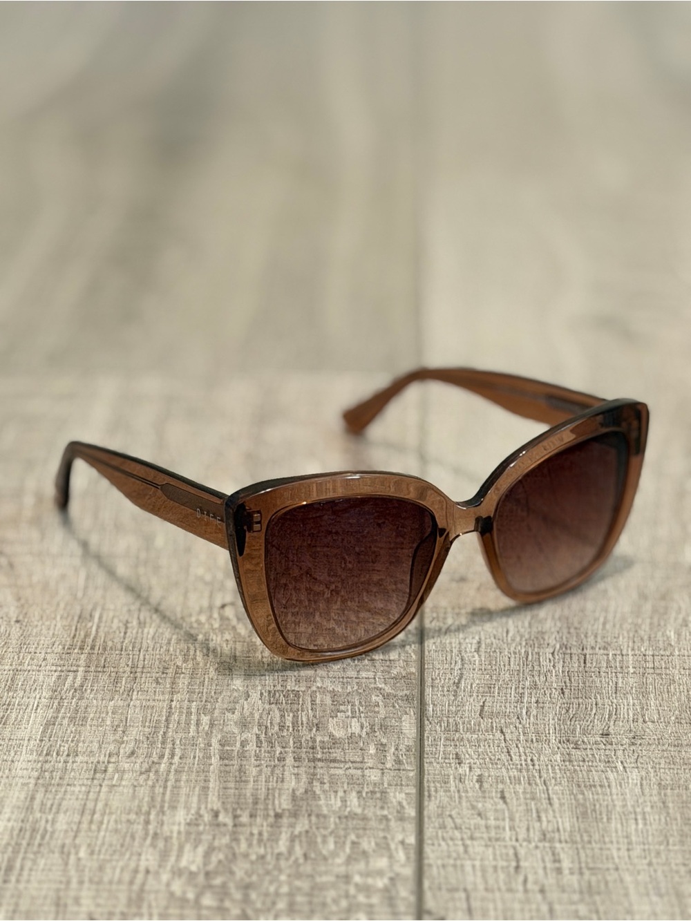 DIFF EYEWEAR- Aurora Sunglasses